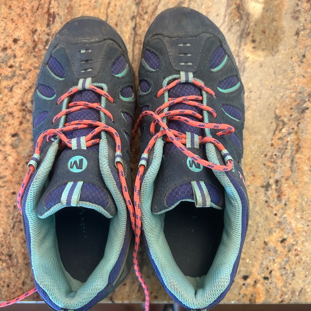 Merrell hiking sneakers kids lace up size 3‎ chameleon